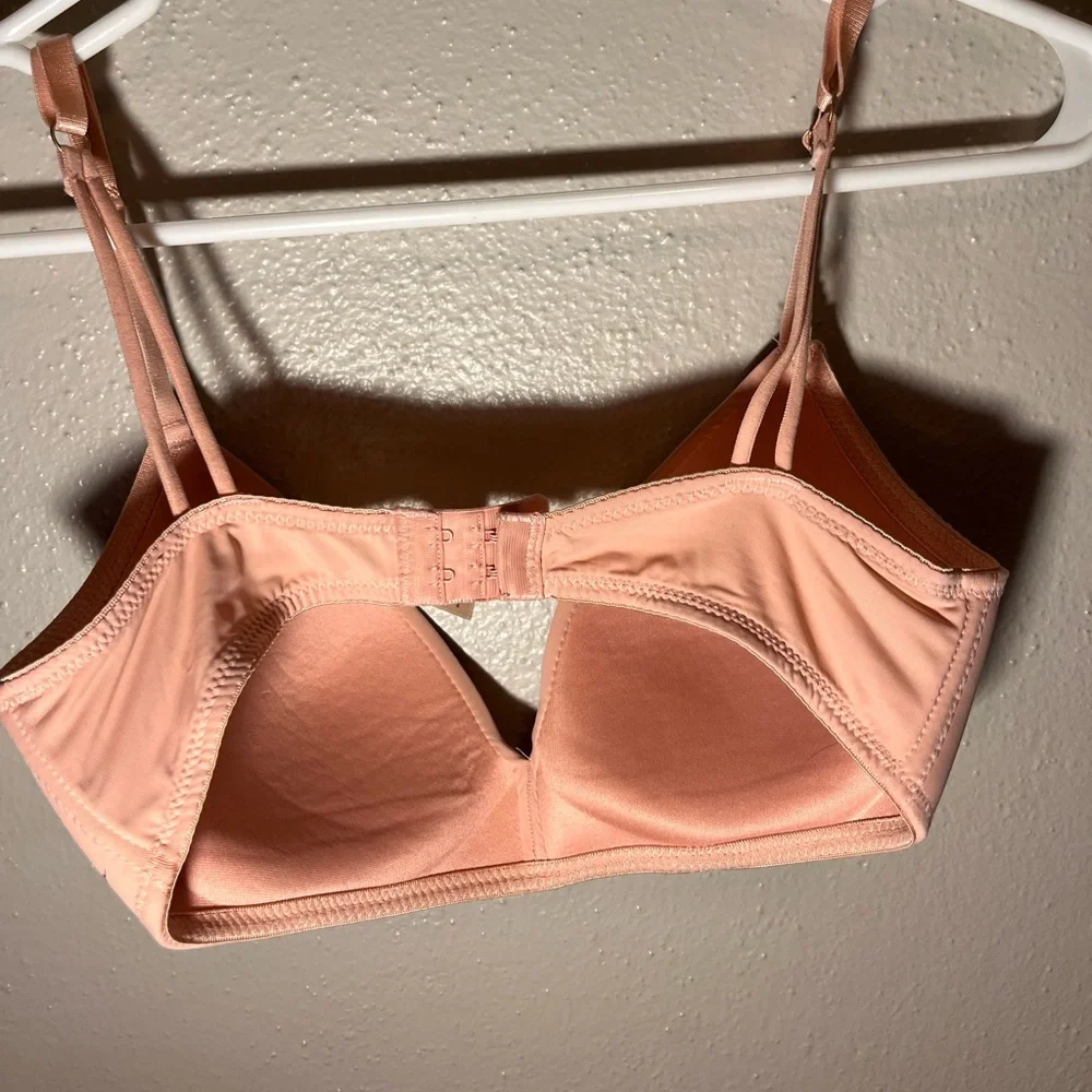 Bra - Picture 2 of 3